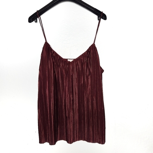 H&M  Burgundy Pleated Strappy Top - Picture 2 of 6
